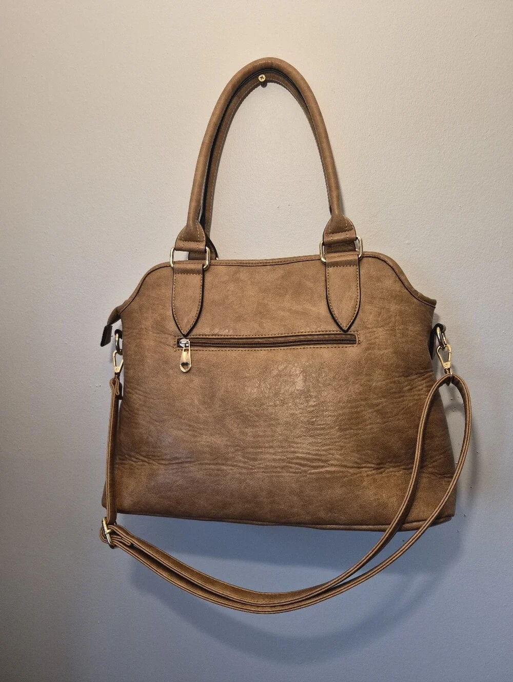 The Unbranded Brand elegant tan